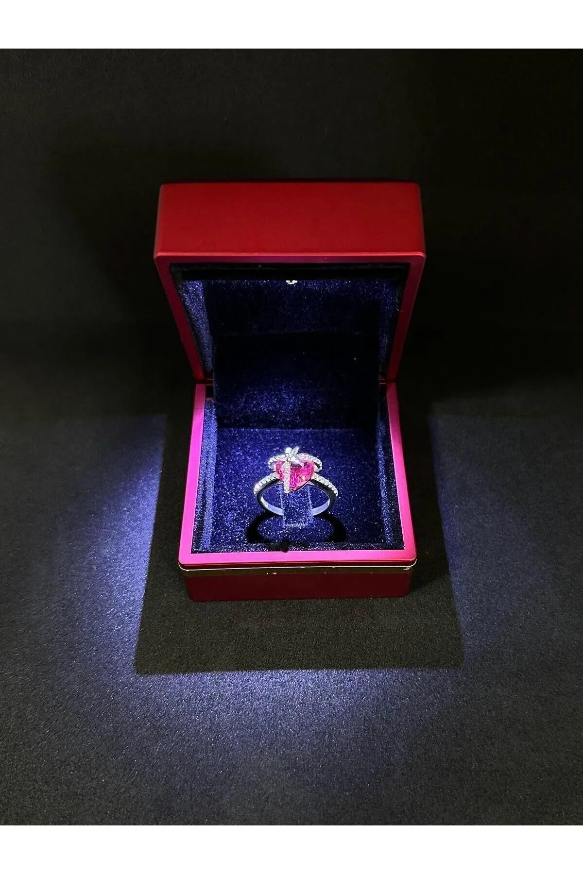 14 K White Gold Kaplama 925 Ayar Gümüş Ruby Kalp Tektaş Yüzük