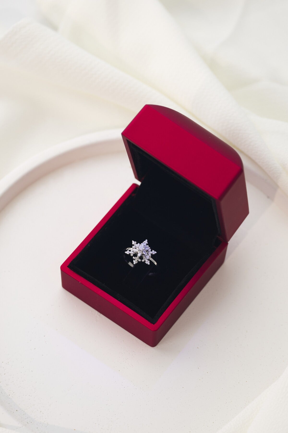 14K White Gold Plated 925 Sterling Silver Snowflake Spinner Ring