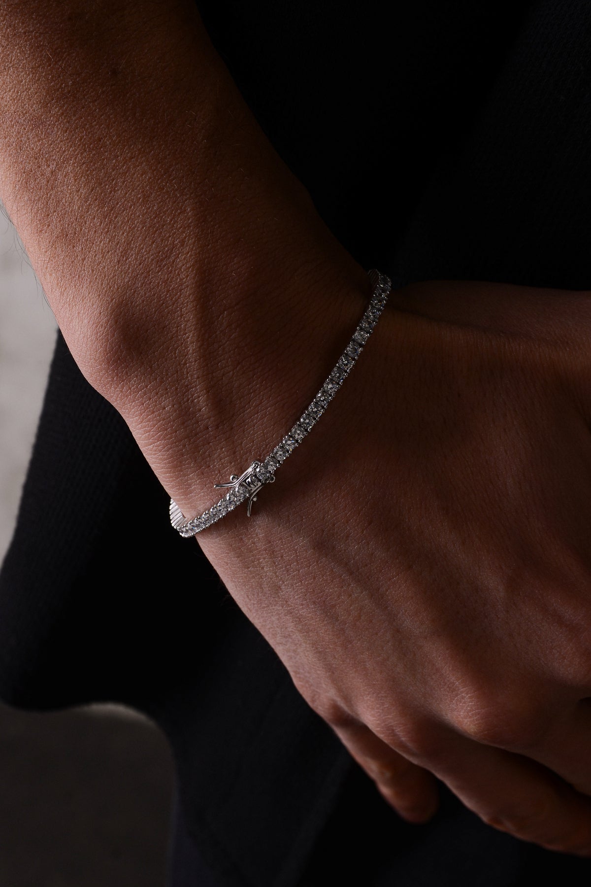 14 K White Gold Kaplama 925 Ayar Gümüş Tenis Su Yolu Bileklik