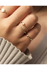 14 K White Gold Kaplama 925 Ayar Gümüş Minimal Harf Yüzük