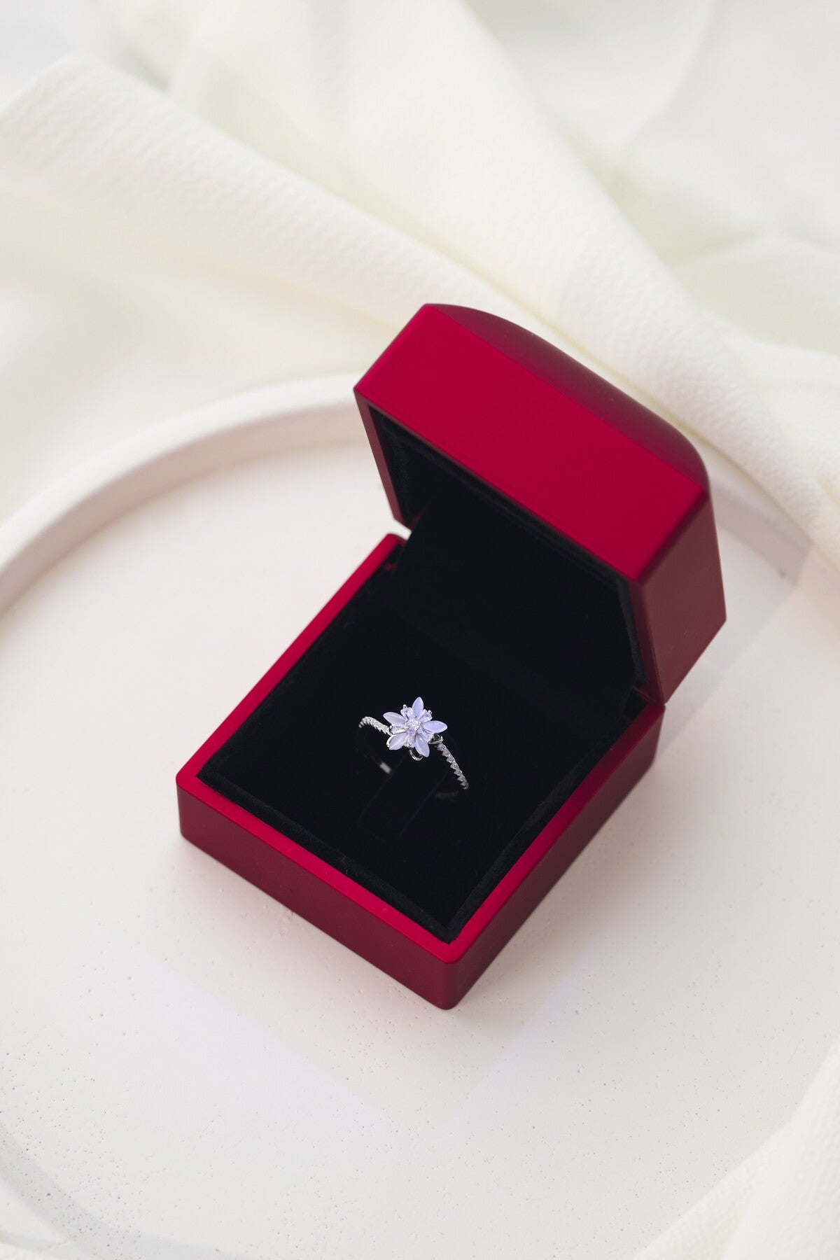 14 K White Gold Kaplama 925 Ayar Gümüş Taşlı Çiçek Döner Yüzük