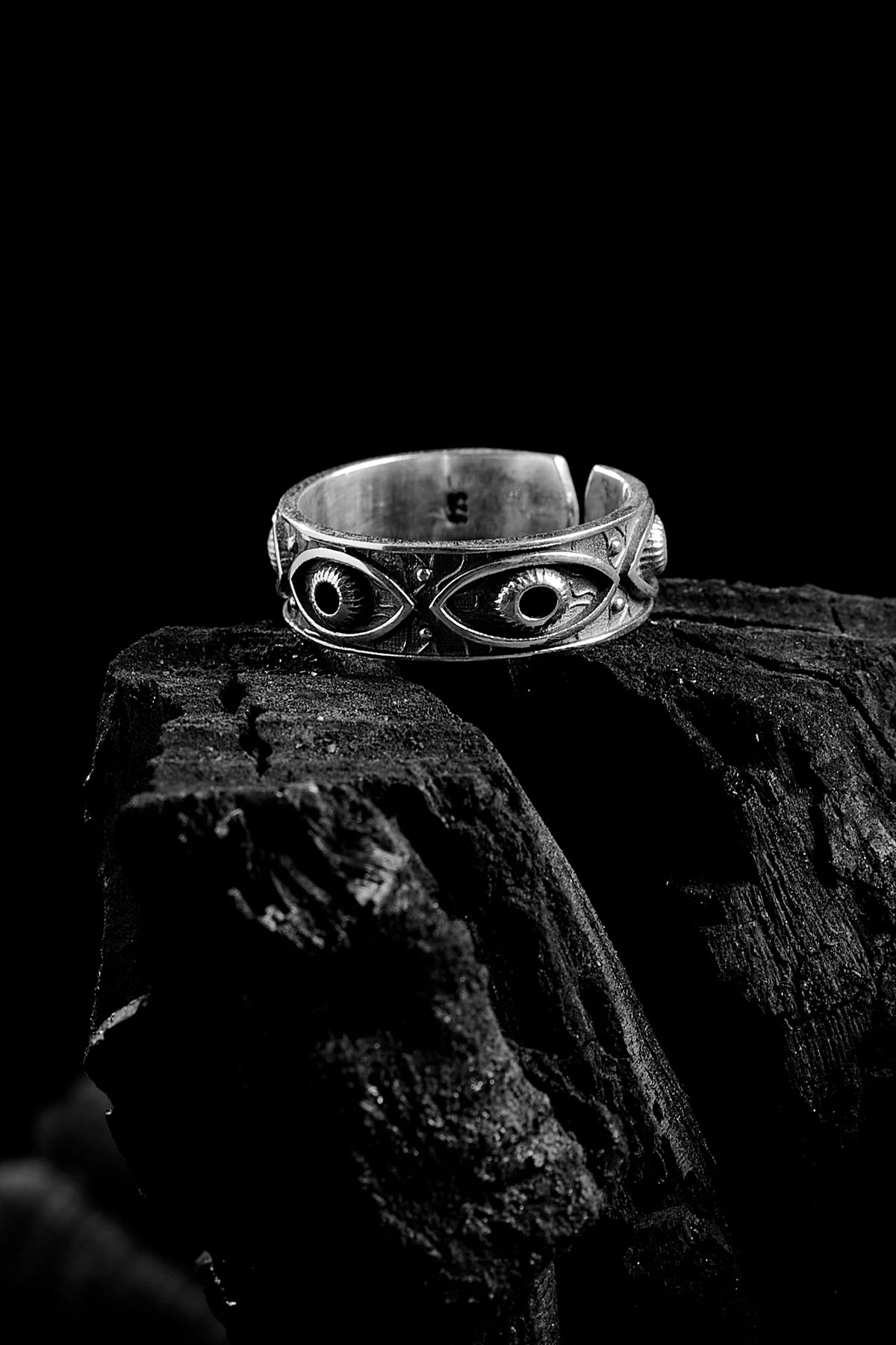 925 Ayar Gümüş Grim Eyes Yüzük
